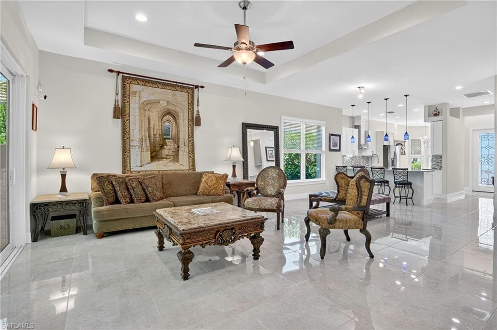 2769 Linda DR, NAPLES FL 34112-3