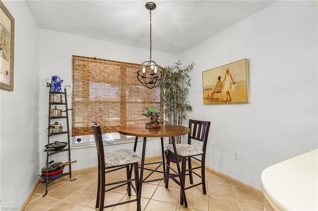 3605 Country Club BLVD # 3, CAPE CORAL FL 33904-6