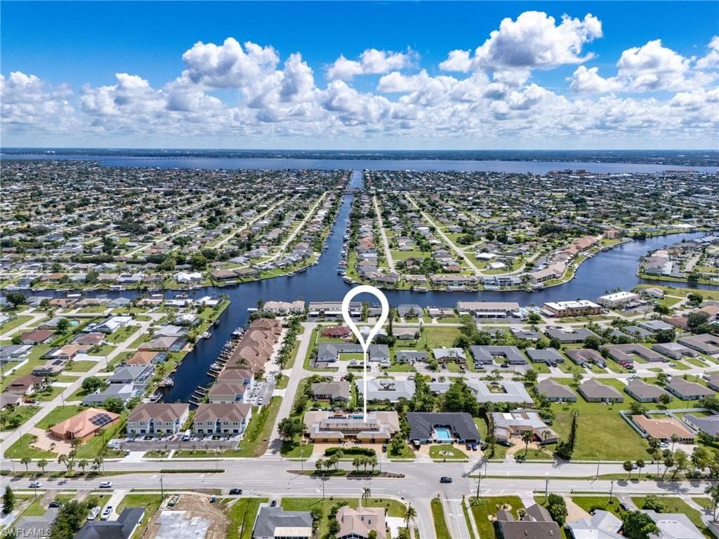 3605 Country Club BLVD # 3, CAPE CORAL FL 33904-28