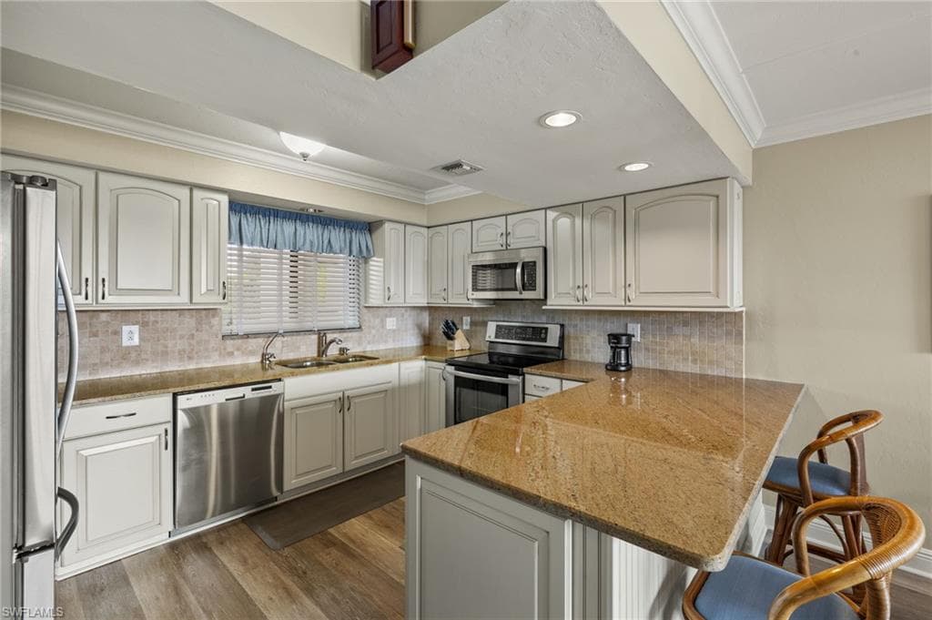 4200 Steamboat BEND # 303, FORT MYERS FL 33919-3