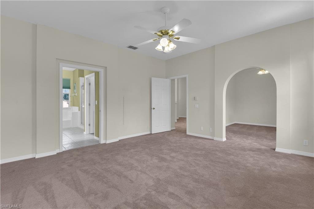 11771 Pinewood Lakes DR, FORT MYERS FL 33913-21