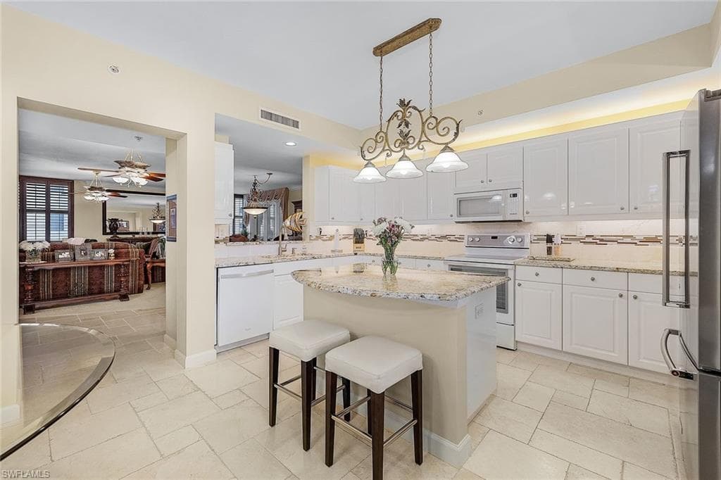 14250 Royal Harbour CT 817-11