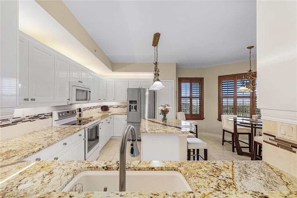 14250 Royal Harbour CT 817-9