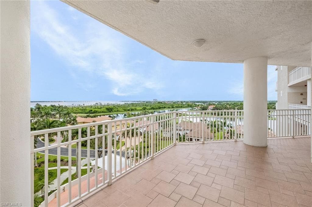 14250 Royal Harbour CT 817-38