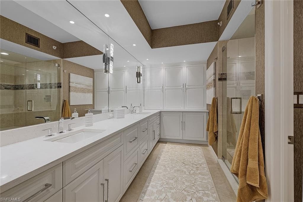 14250 Royal Harbour CT 817-28