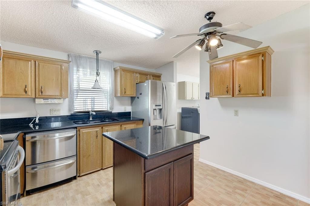 19757 Frenchmans CT, NORTH FORT MYERS FL 33903-8