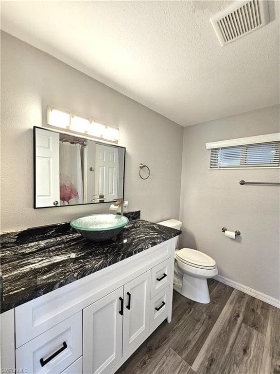 239 Tangerine DR, FORT MYERS FL 33905-15