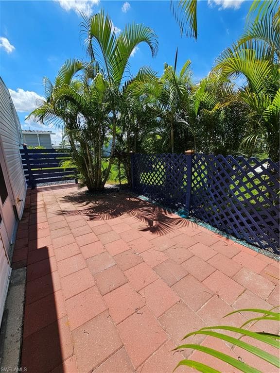 239 Tangerine DR, FORT MYERS FL 33905-23