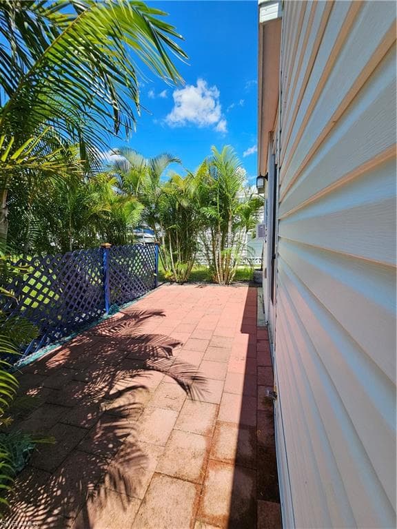 239 Tangerine DR, FORT MYERS FL 33905-24