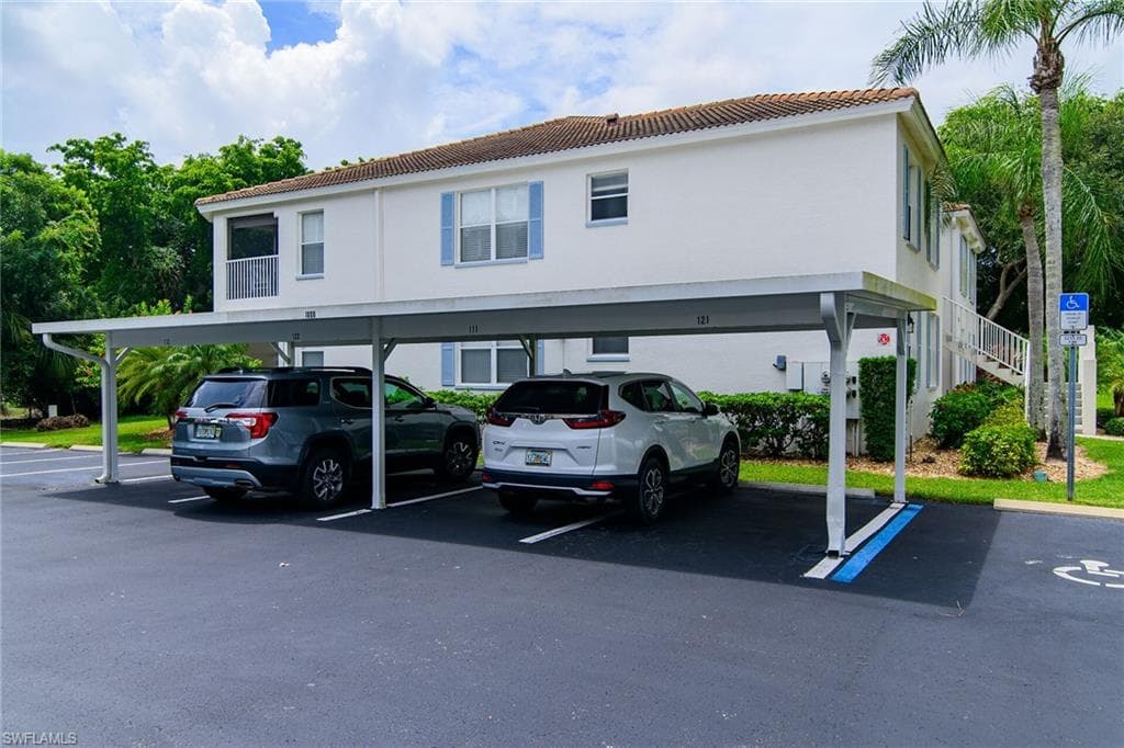 1000 Mainsail DR S # 112, NAPLES FL 34114-23