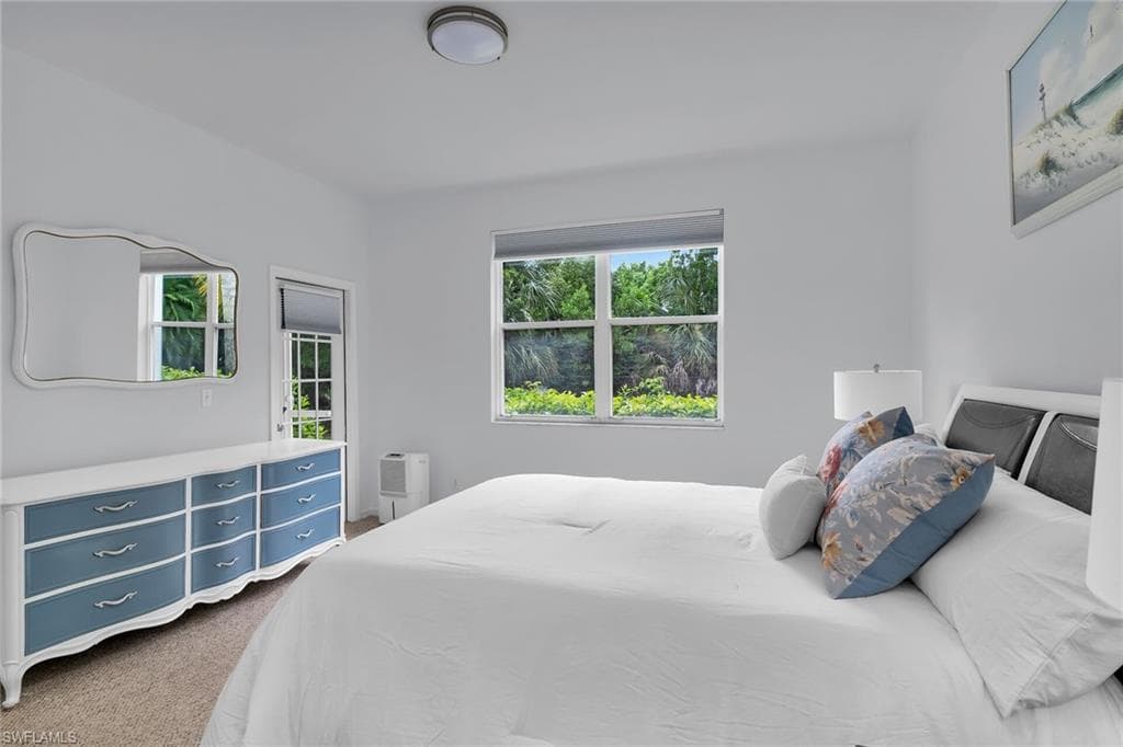 1000 Mainsail DR S # 112, NAPLES FL 34114-17