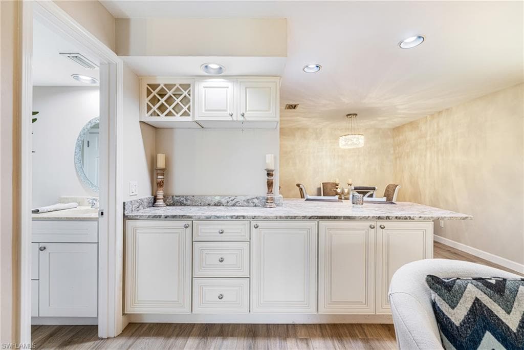 17025 Golfside CIR # 303, FORT MYERS FL 33908-7