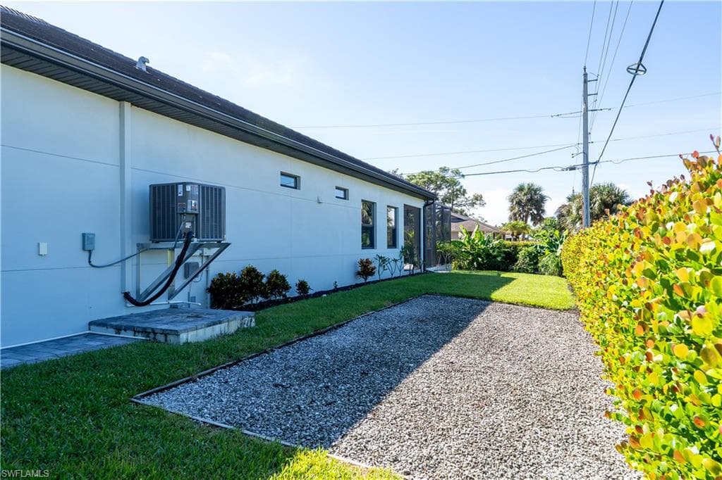 198 2nd ST, BONITA SPRINGS FL 34134-27