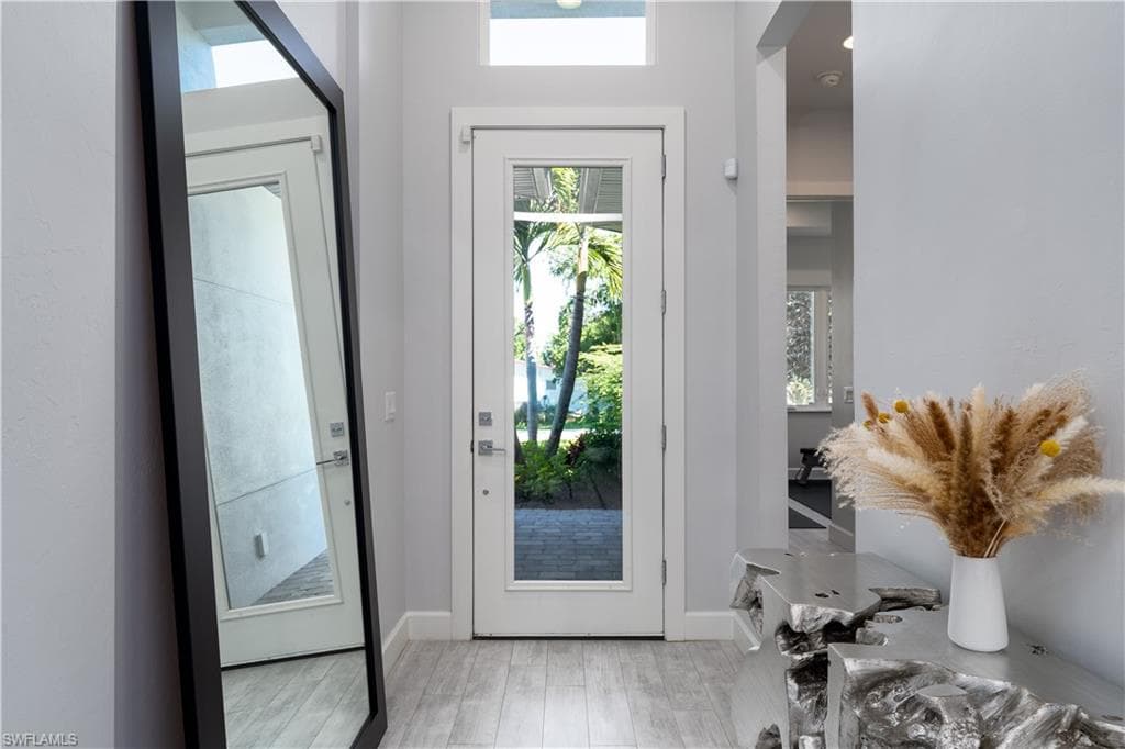 198 2nd ST, BONITA SPRINGS FL 34134-4