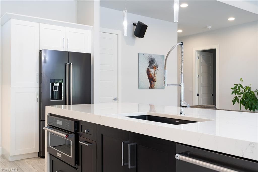 198 2nd ST, BONITA SPRINGS FL 34134-9