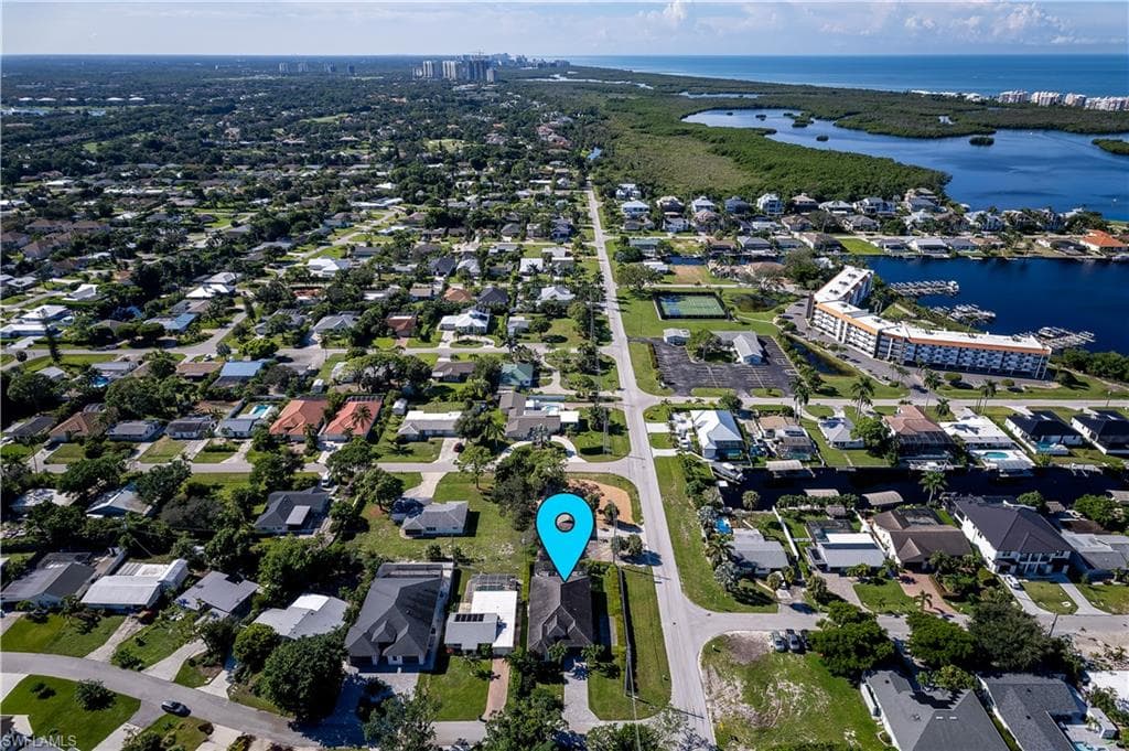 198 2nd ST, BONITA SPRINGS FL 34134-40