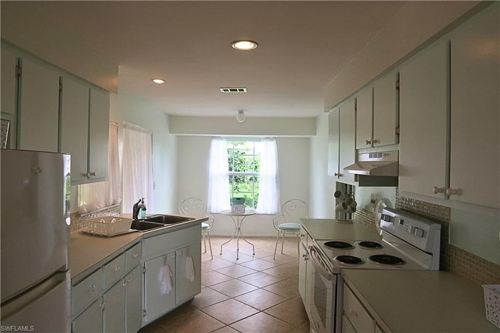 59 Hilo CT # 59, NAPLES FL 34112-5