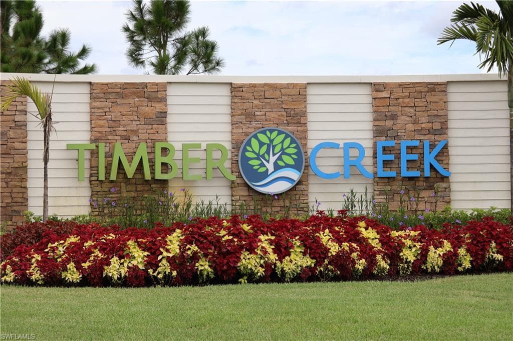 13802 Pine Lodge LN, FORT MYERS FL 33913-2