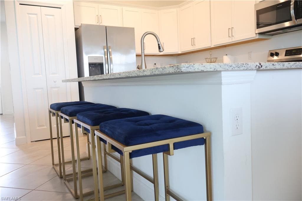 13802 Pine Lodge LN, FORT MYERS FL 33913-8
