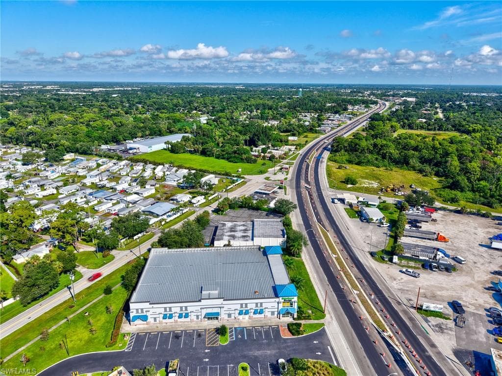 1357 N Tamiami TRL, NORTH FORT MYERS FL 33903-1
