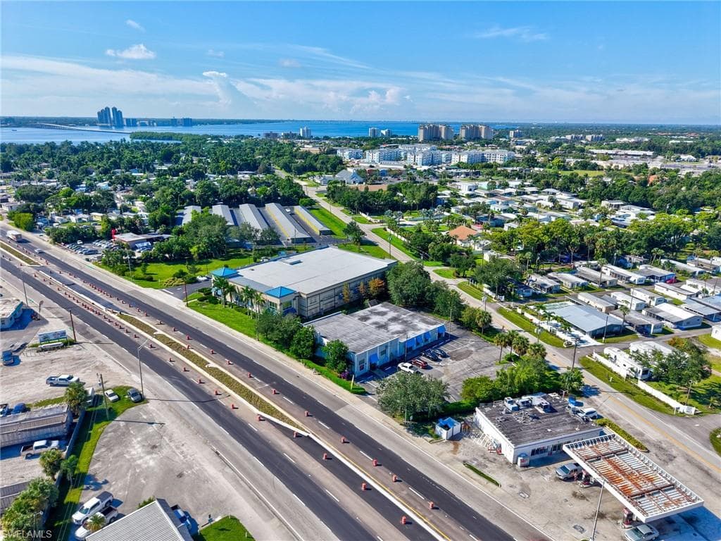 1357 N Tamiami TRL, NORTH FORT MYERS FL 33903-4