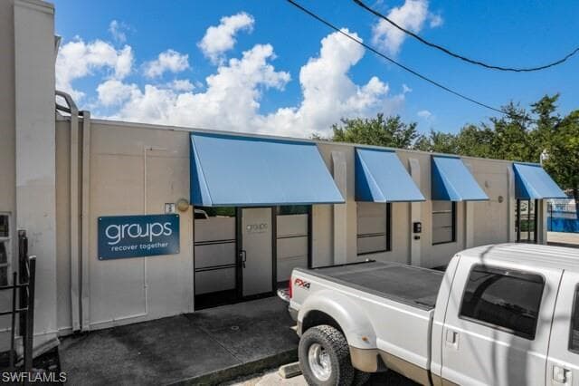 1357 N Tamiami TRL, NORTH FORT MYERS FL 33903-10