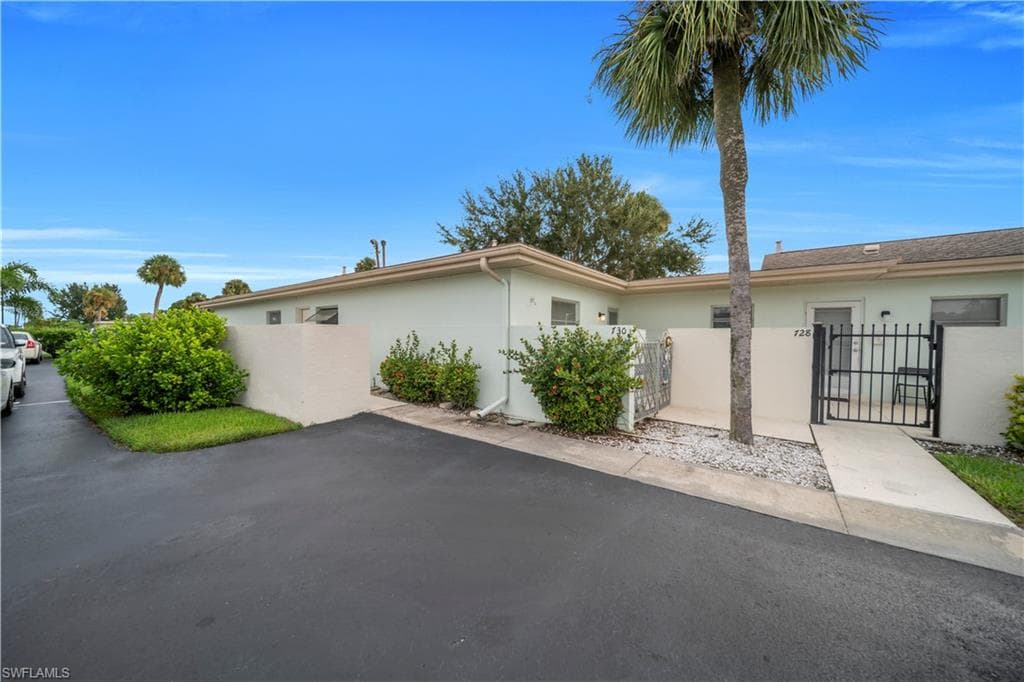 730 Joel BLVD, LEHIGH ACRES FL 33936-1