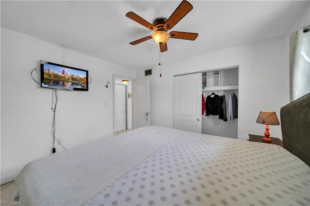 730 Joel BLVD, LEHIGH ACRES FL 33936-14