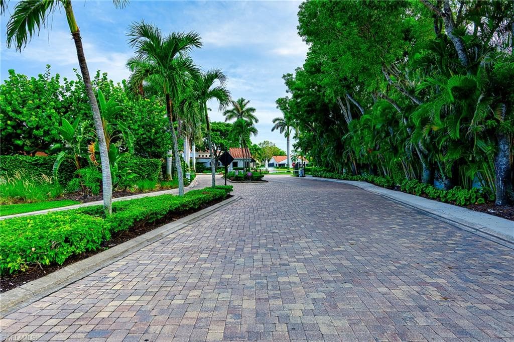 613 Beachwalk CIR J-204-1