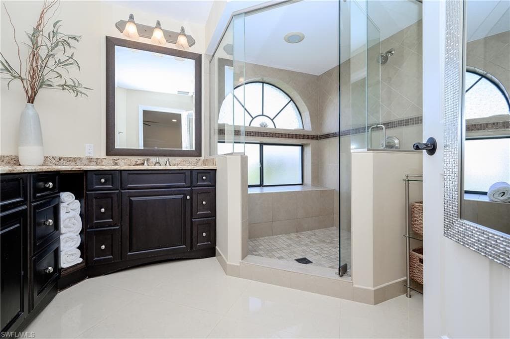 613 Beachwalk CIR J-204-16