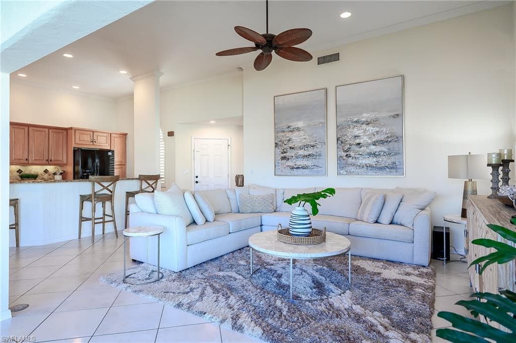 613 Beachwalk CIR J-204-2