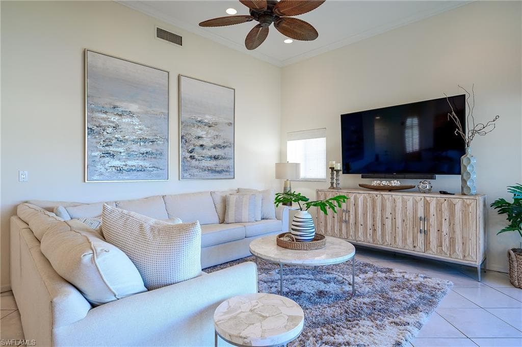 613 Beachwalk CIR J-204-4