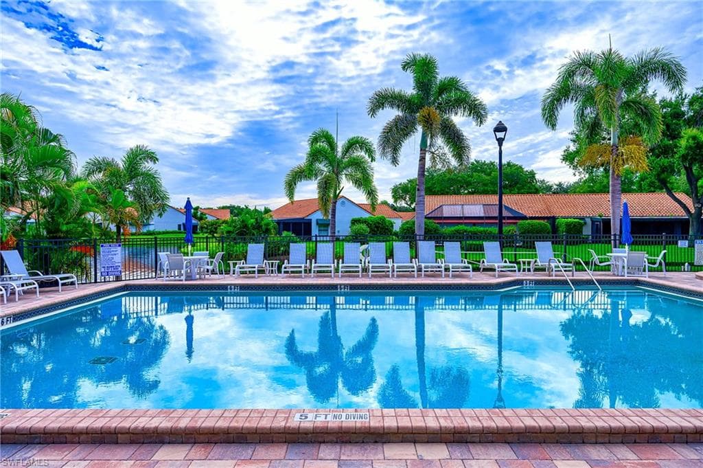 613 Beachwalk CIR J-204-36