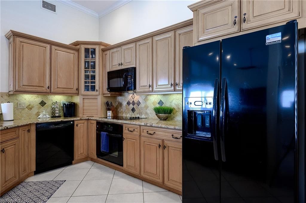 613 Beachwalk CIR J-204-10