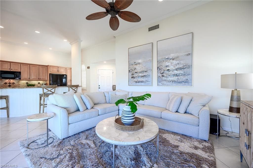 613 Beachwalk CIR J-204-3