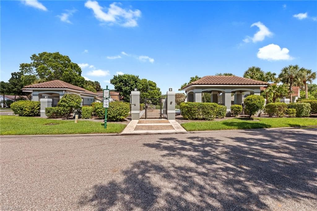 12211 Eagle Pointe CIR-41
