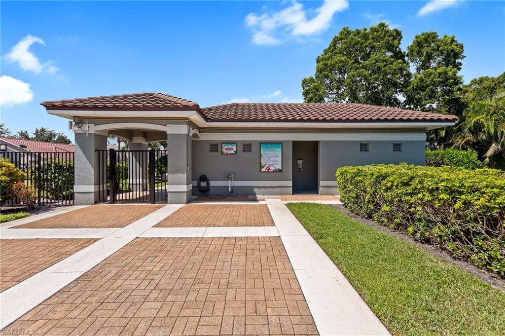 12211 Eagle Pointe CIR-45
