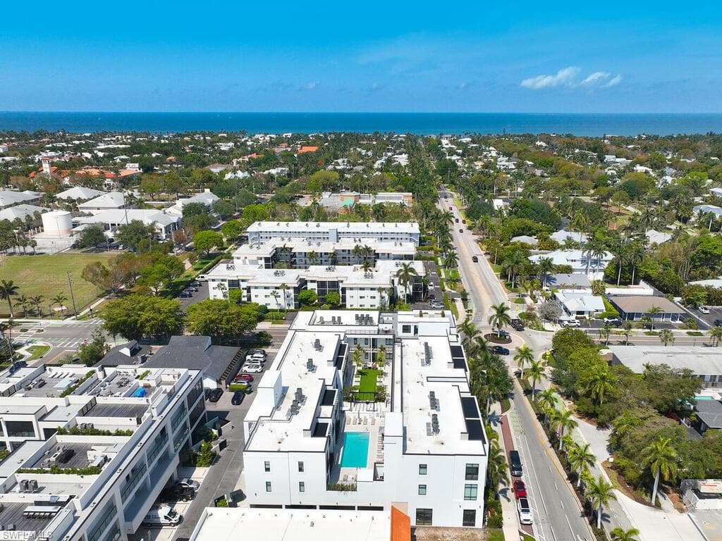 850 Central AVE # 301, OTHER FL 34102-23