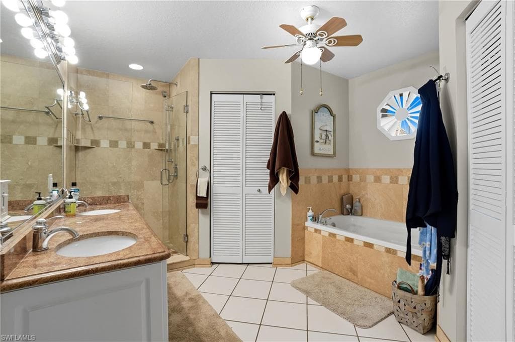 3626 Kent DR, NAPLES FL 34112-15