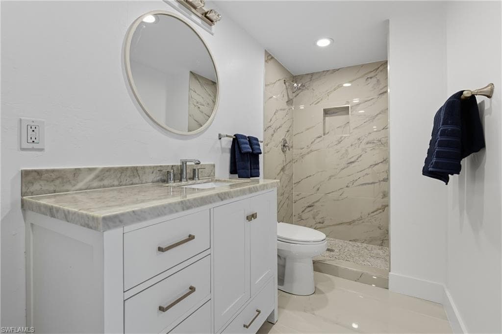 1280 Pine ST, NAPLES FL 34104-12