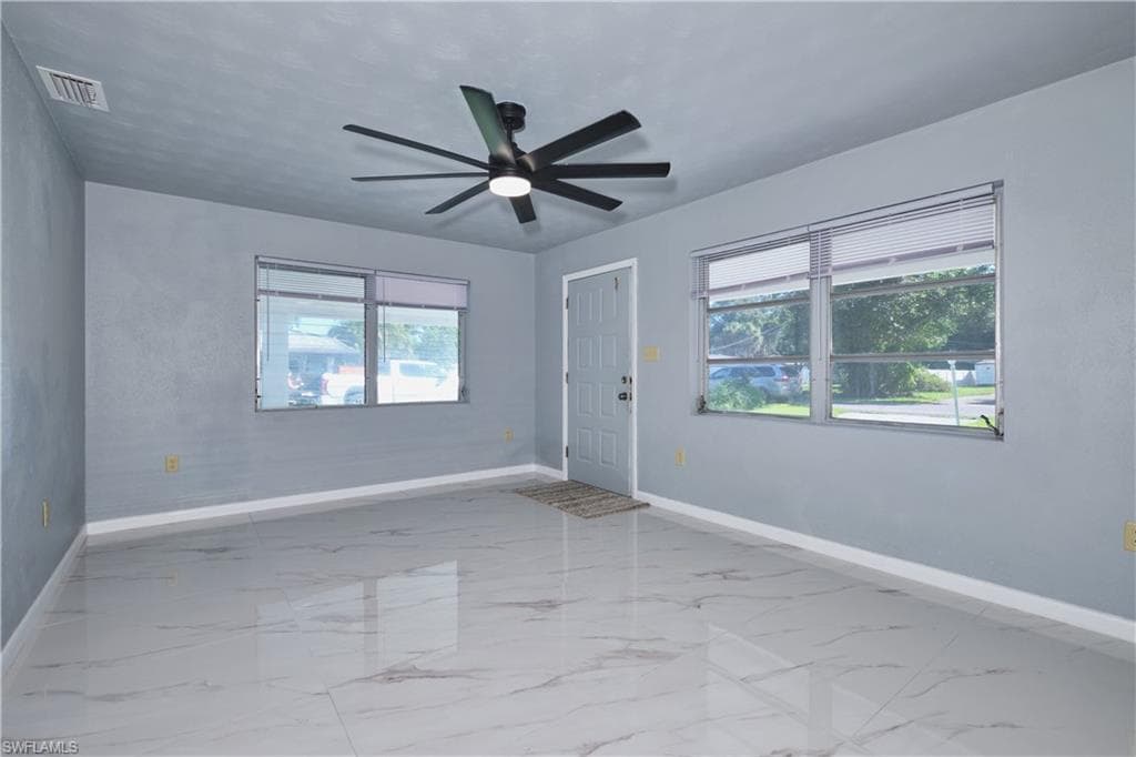 372 Altamont AVE, FORT MYERS FL 33905-3