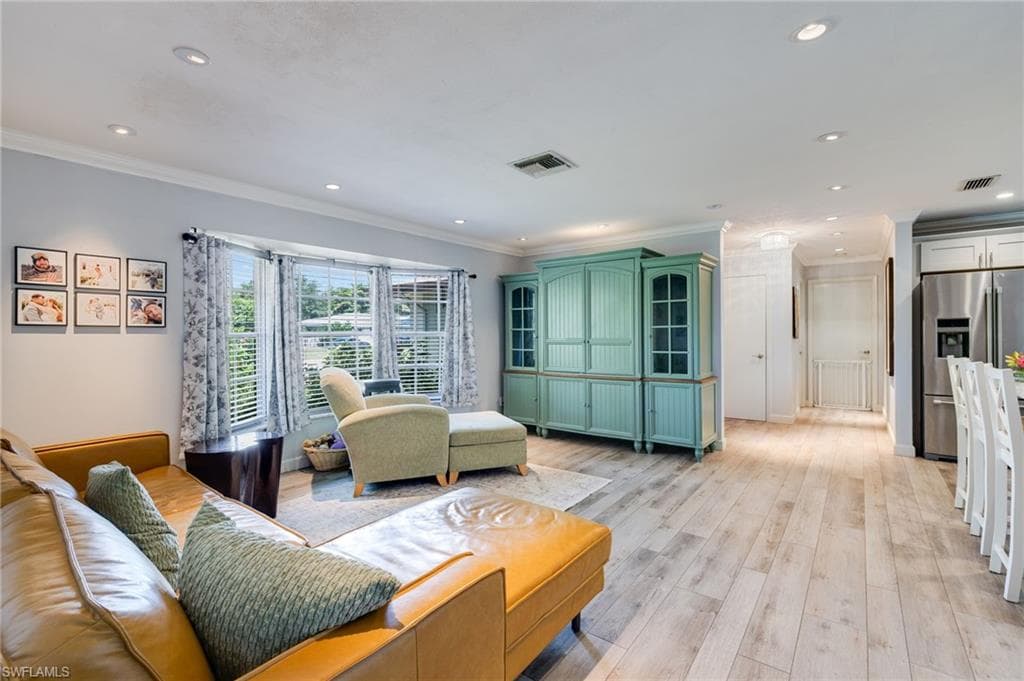 3523 Santiago WAY, NAPLES FL 34105-2