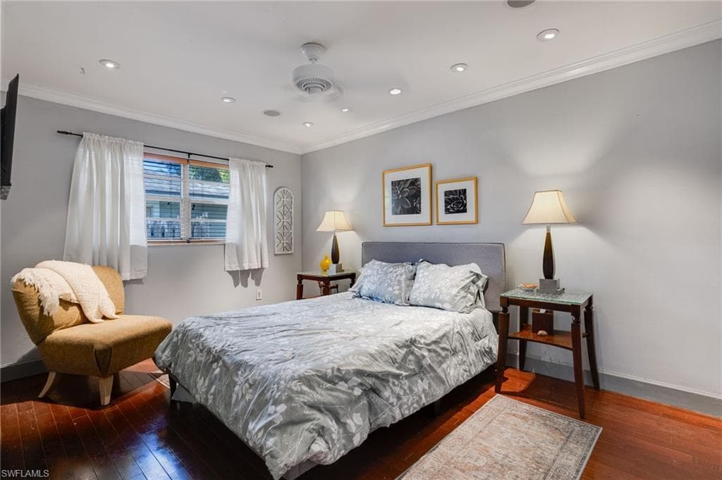 3523 Santiago WAY, NAPLES FL 34105-13