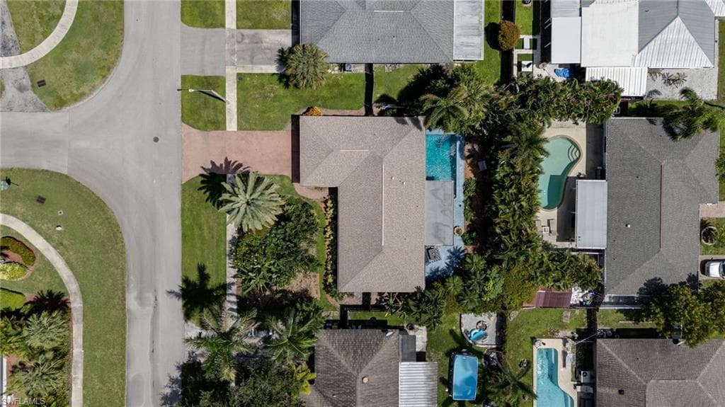 3523 Santiago WAY, NAPLES FL 34105-28