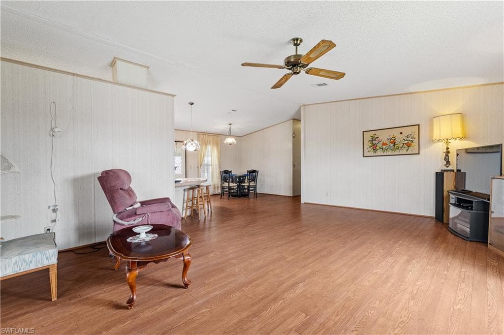 9266 Desoto DR, NORTH FORT MYERS FL 33903-5