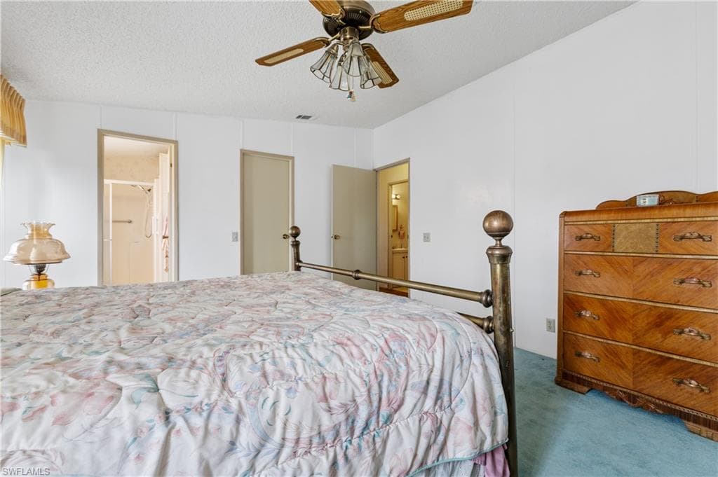 9266 Desoto DR, NORTH FORT MYERS FL 33903-15