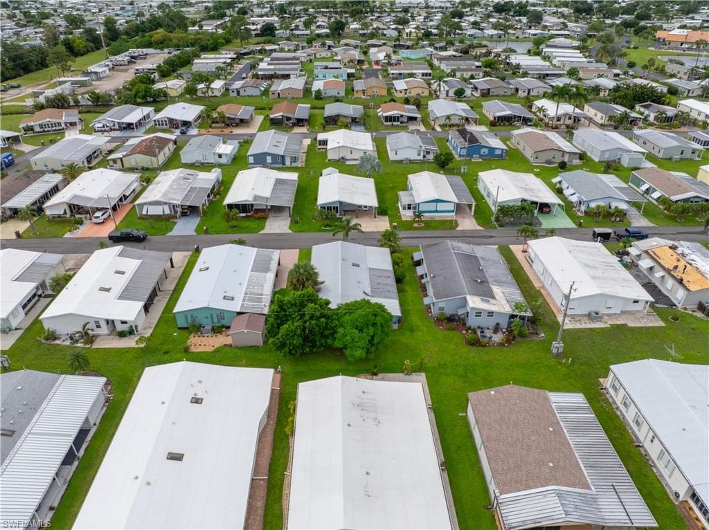 9266 Desoto DR, NORTH FORT MYERS FL 33903-25