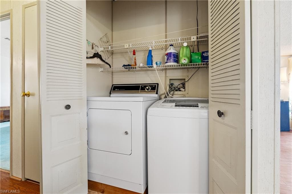 9266 Desoto DR, NORTH FORT MYERS FL 33903-13