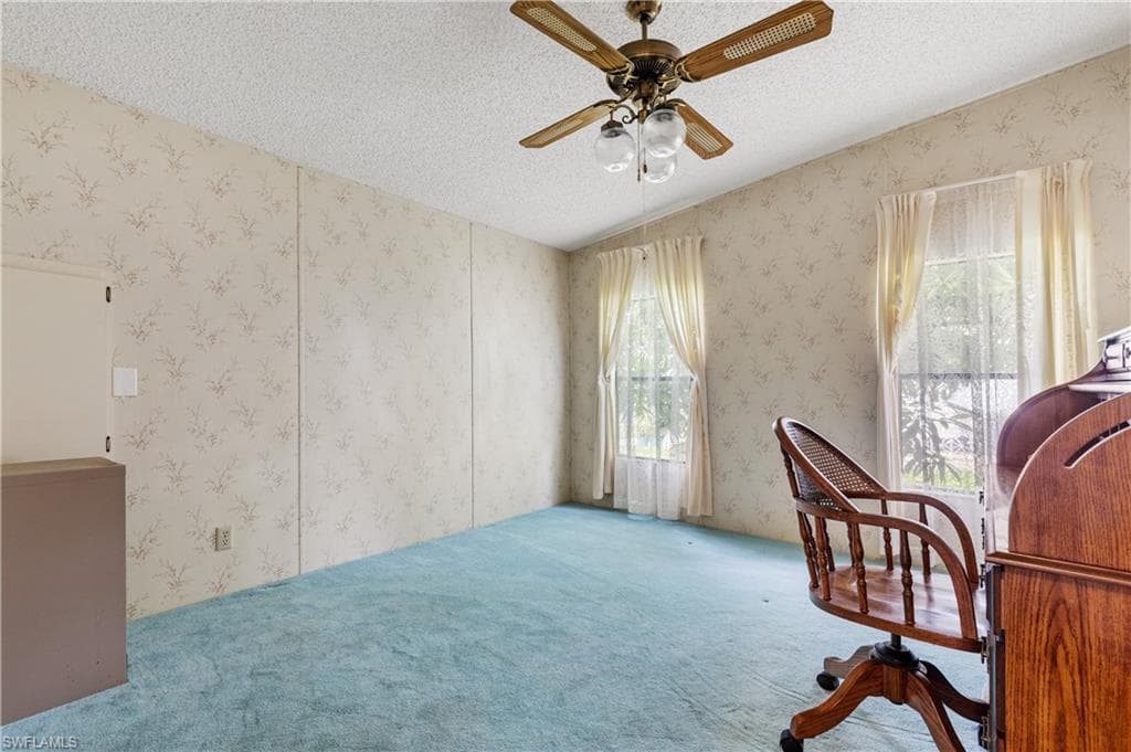 9266 Desoto DR, NORTH FORT MYERS FL 33903-17