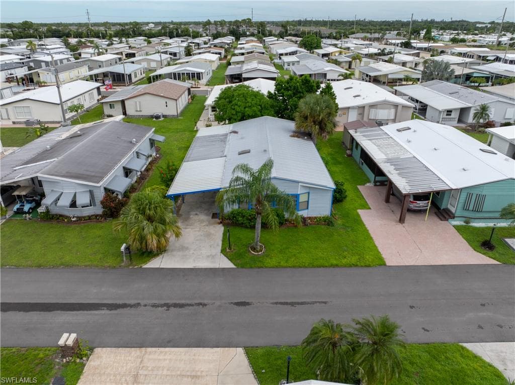 9266 Desoto DR, NORTH FORT MYERS FL 33903-28